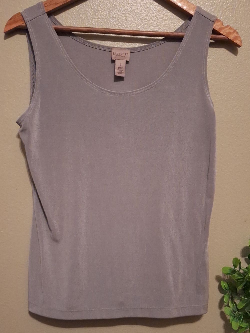 Chicos Women's Light Gray Sleeveless Tank Top